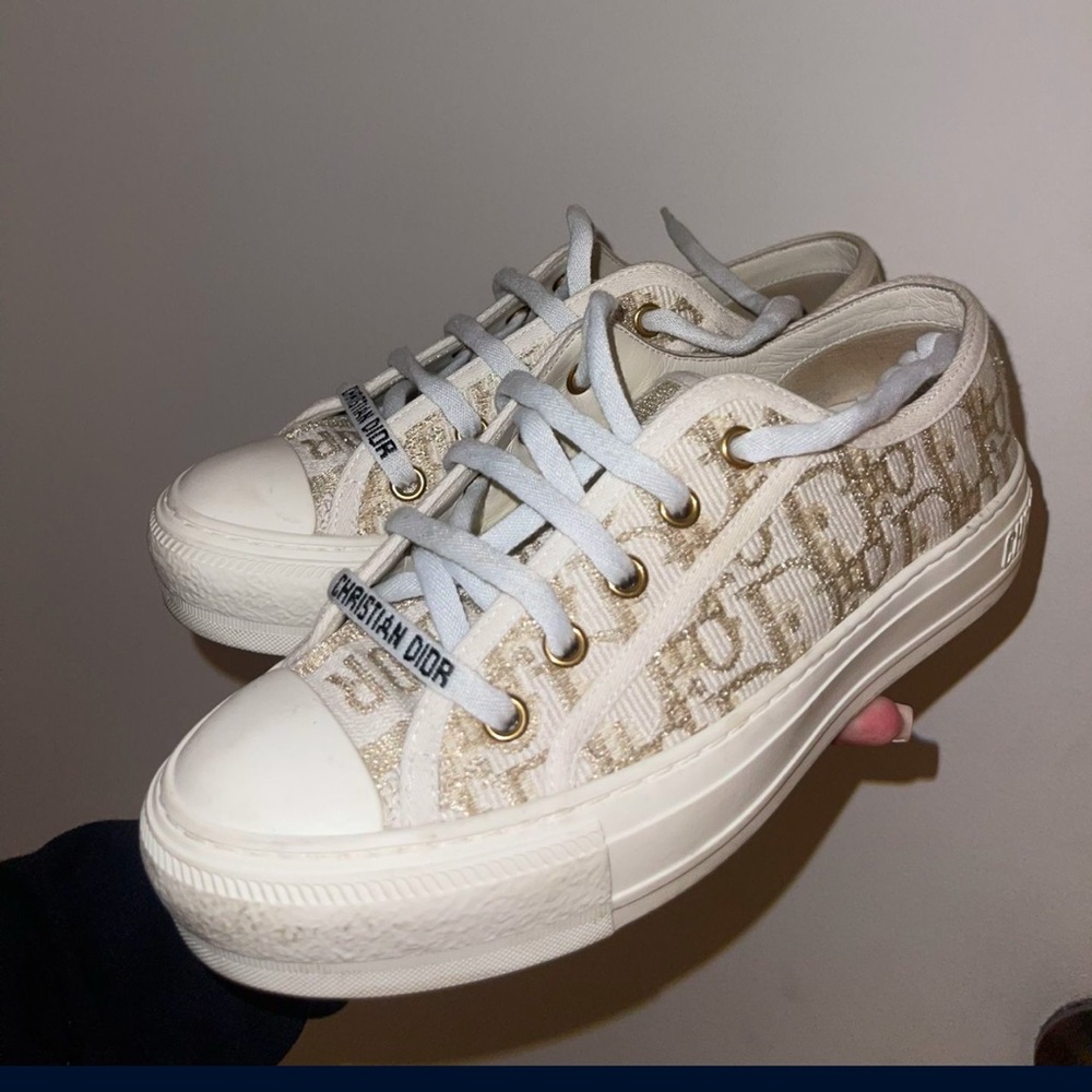 Size 5.5Y Christian Dior